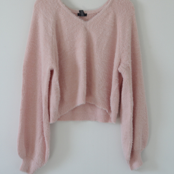 Fuzzy Beach Sweater - Picture 3 of 8